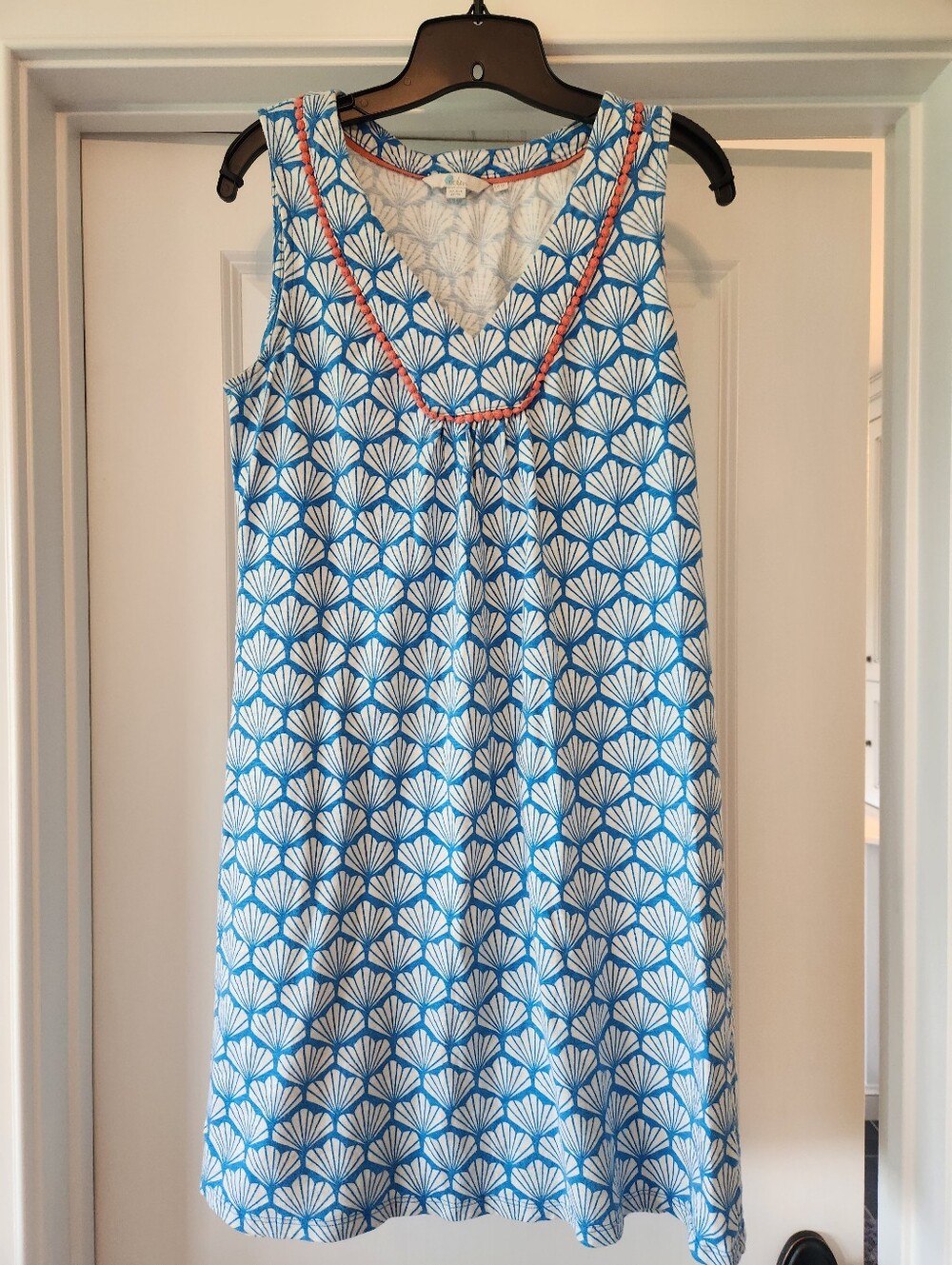 Boden US 8L Blue & White Shell-Print Sleeveless Dress with Coral Trim